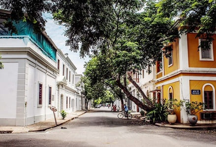 scenic view of french colony in pondicherry