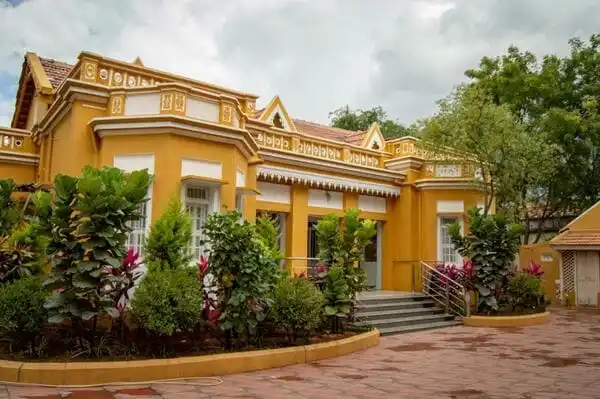 Exterior of a 115 year old colonial styles house converted to a hostel