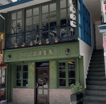 Exterior of Mountain View Noodles Restaurant
