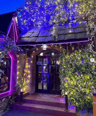 quiet interiors of lazy dog cafe in manali